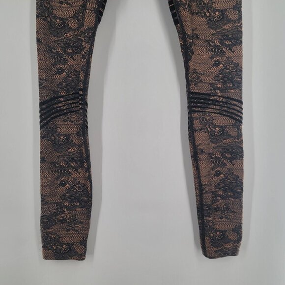 NEW Savage x Fenty Special FX Top and High-Waist Legging Size Medium - Picture 6 of 9